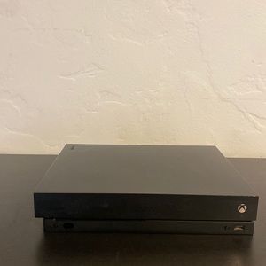 XBOX ONE X